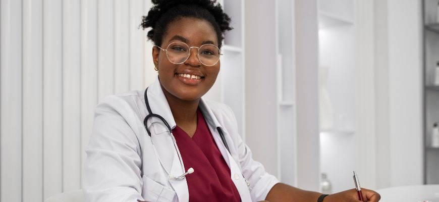 Concours Secrétaire Médical 2025 : 4 Postes à Pourvoir